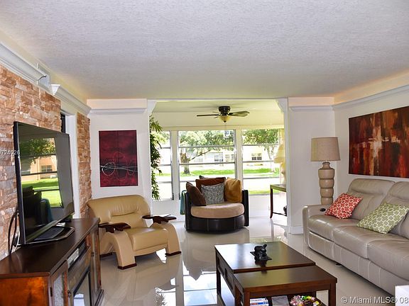 4th image of 9321 Sunrise Lakes Blvd APT 110
