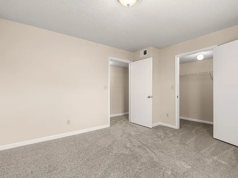 Avana Bellevue — Photo 18