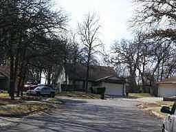 2nd image of 403 Lone Oak Ct