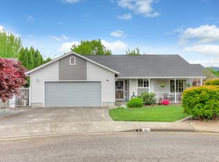90 Vintage Cir, Jacksonville, OR 97530