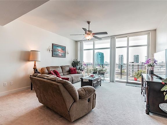4th image of 1120 E Kennedy Blvd Unit 1110