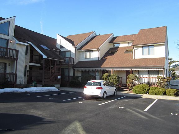 3rd image of 231 Fremont Ave #A3
