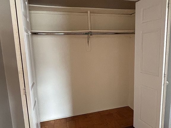 5th image of 211 Johnson Ave