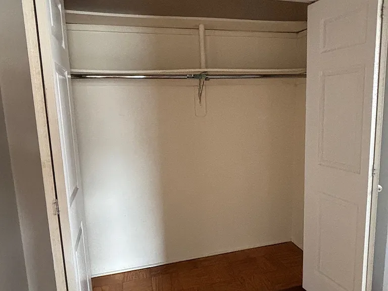 211 Johnson Ave — Photo 5