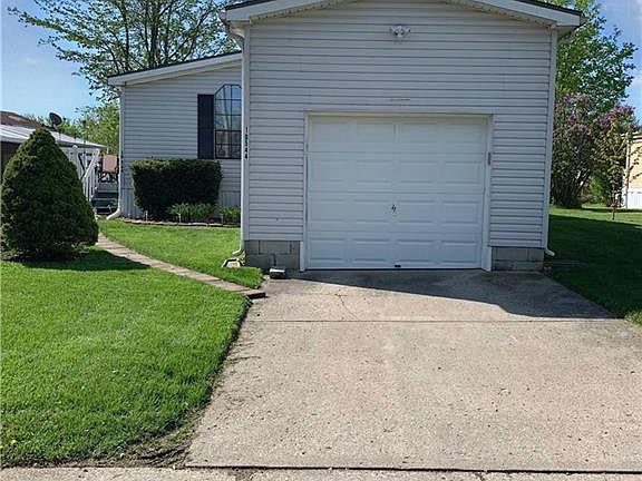 3rd image of 10544 Valette Cir N