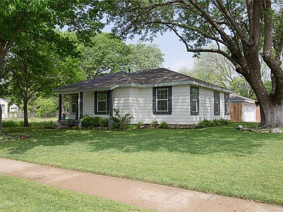 2nd image of 3993 Beechwood Ln