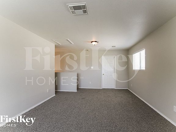 3rd image of 4314 Amaryllis Ave