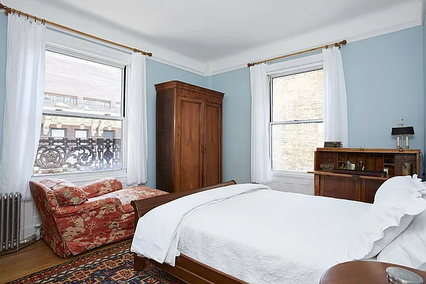 Sold by Stribling | media 8