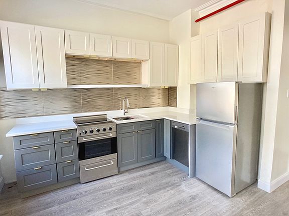4th image of 17 Brevoort Pl Floor 2