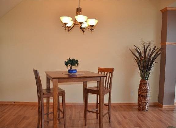5th image of 12402 Flanders Court NE
