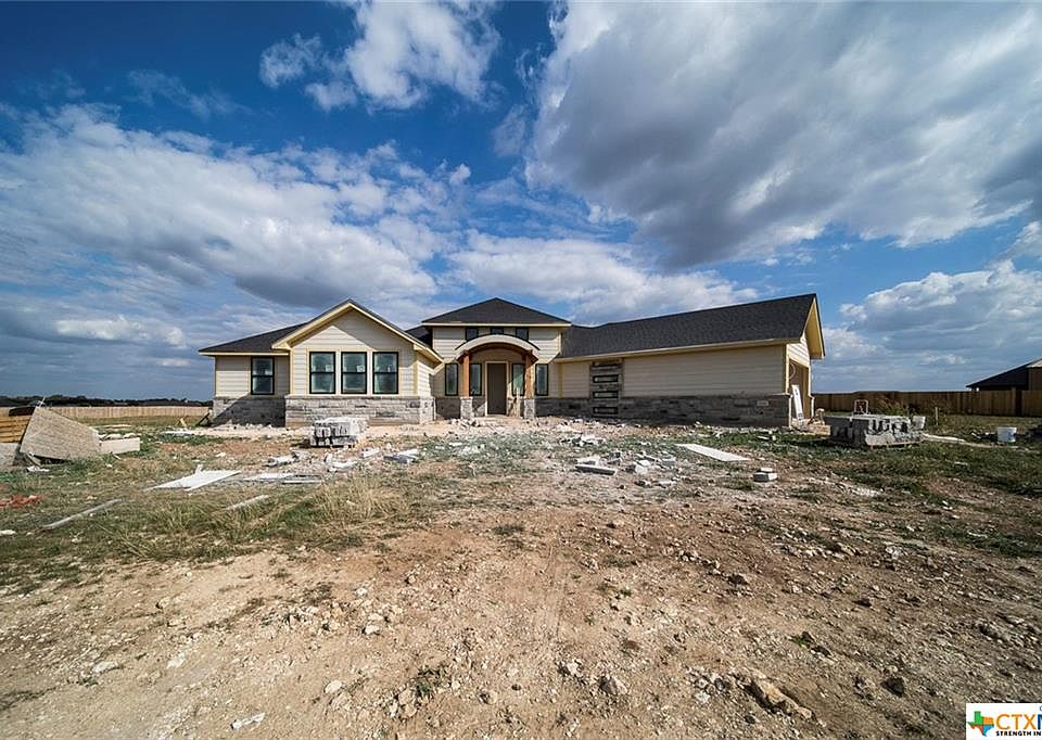 1st image of 5199 Few Oaks