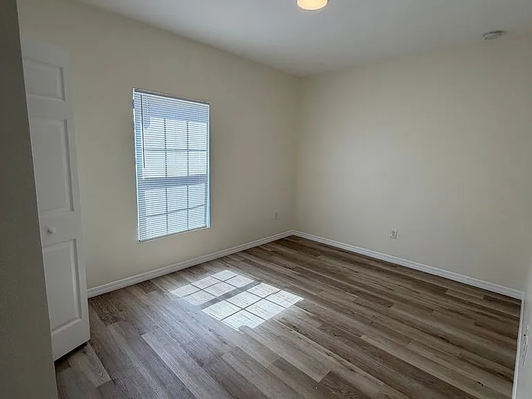 10119 Candleberry Woods Ln — Photo 6