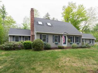 5 Meadow Ln, Rochester, NH 03867