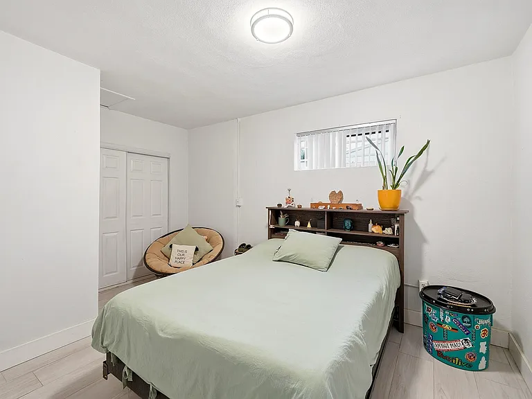 1208 N 31st Ave — Photo 22