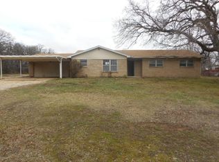 104 Ricky Ln, Burleson, TX 76028