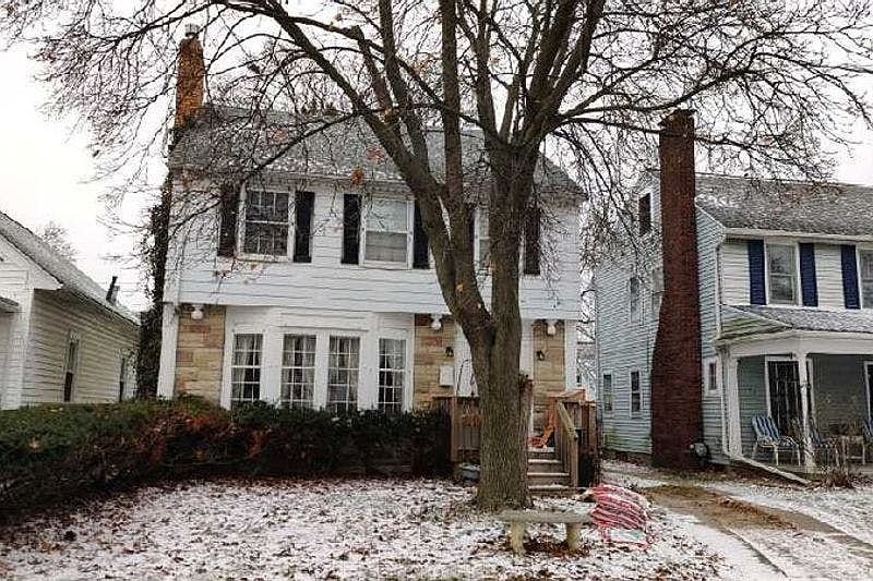 1st image of 320 N Jenison Ave
