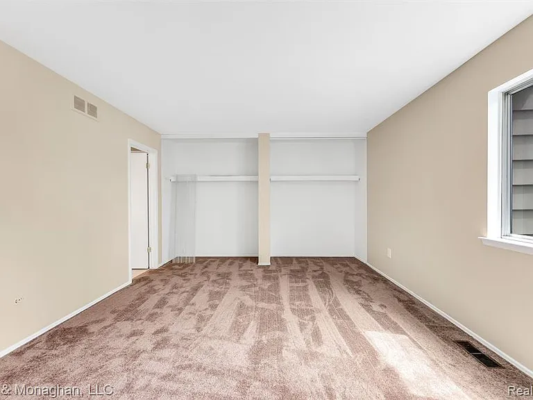 1921 Wickham St — Photo 13