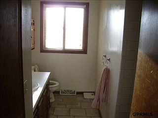4th image of 3420 S 138th St