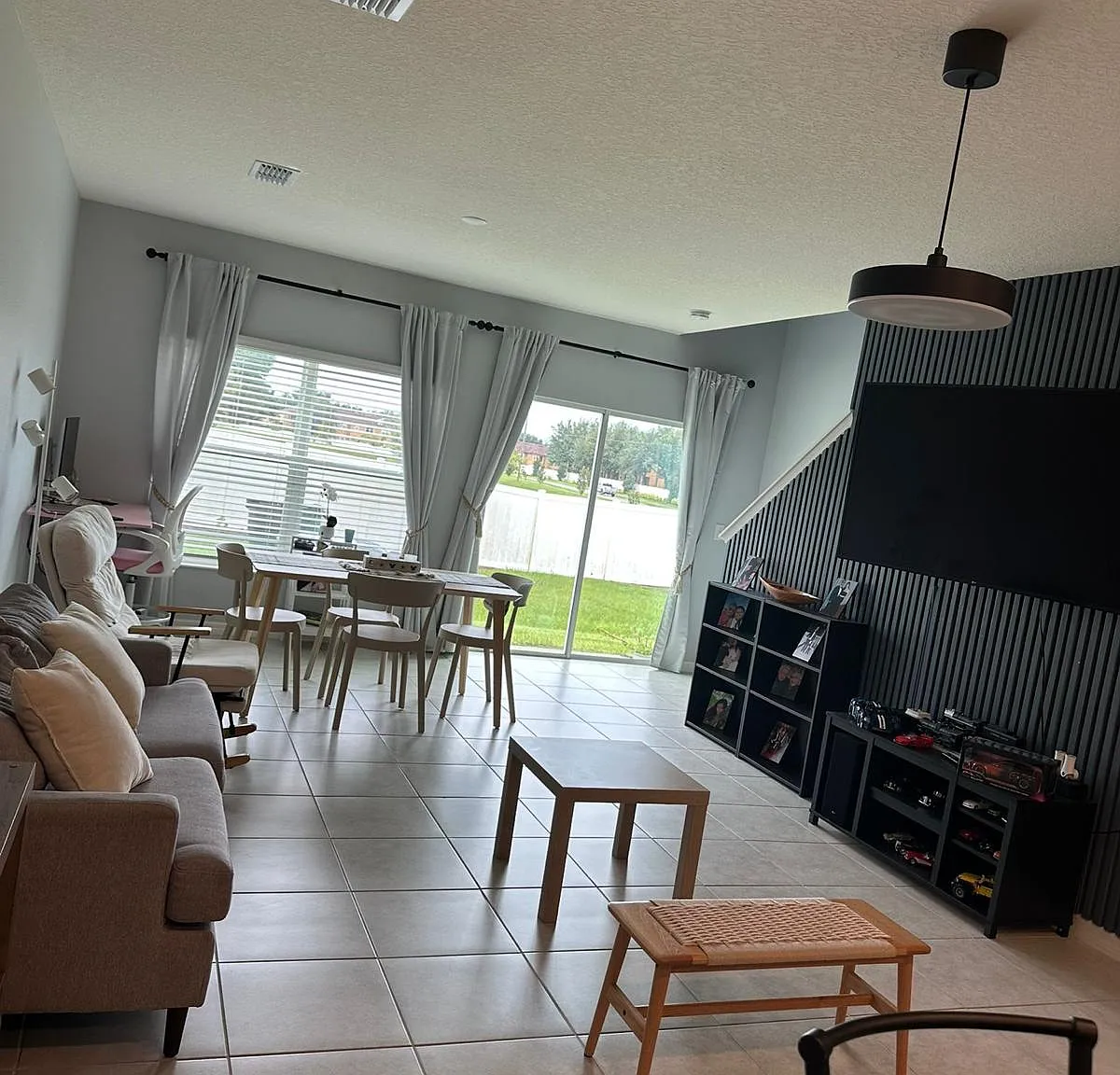 3 bed, 2.5 bath, $2,000 — Photo 2
