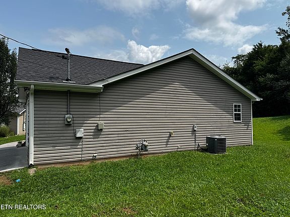 3rd image of 5000 Cattail Ln
