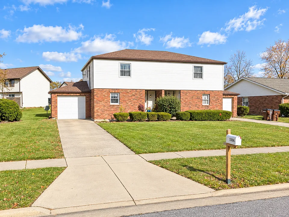 1562 Edgewood Dr