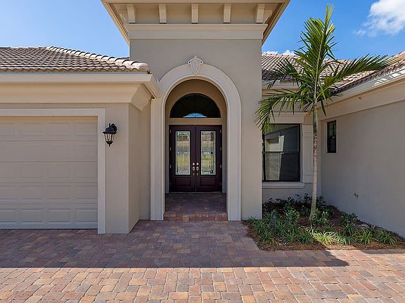 2nd image of 2888 SW English Garden Dr