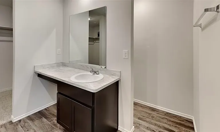 805 NE 105th St — Photo 11