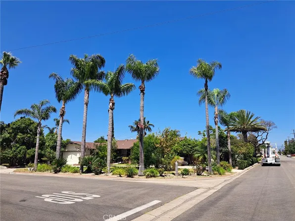 11312 Gardenaire Ln, Garden Grove, CA 92841