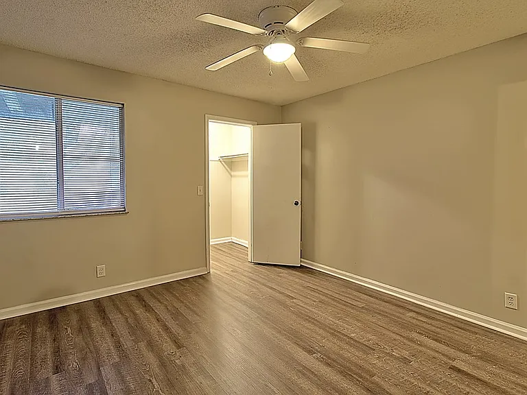 910-133 Brett Dr — Photo 15