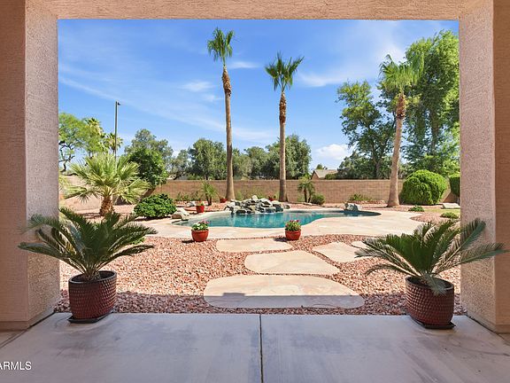 2nd image of 3122 E JUANITA Avenue