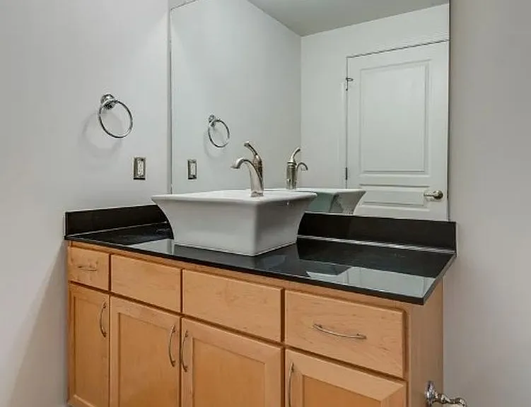 3000 Vanderbilt Pl #324 — Photo 19