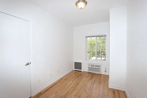 Rented by Nooklyn NYC LLC | media 6