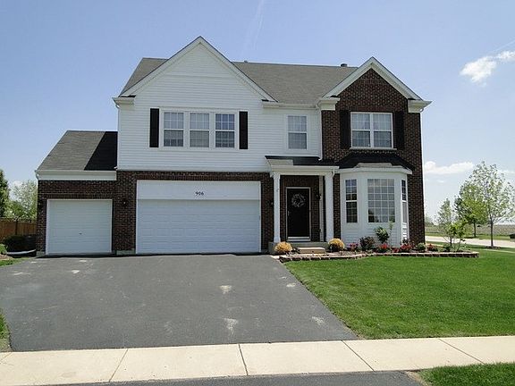2nd image of 906 Pasture Rose St