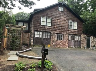 71 Thompson Hay Path, Setauket, NY 11733