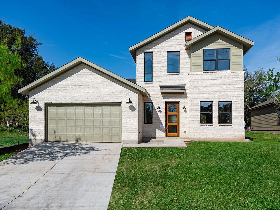 1st image of 415 Bedford Drive