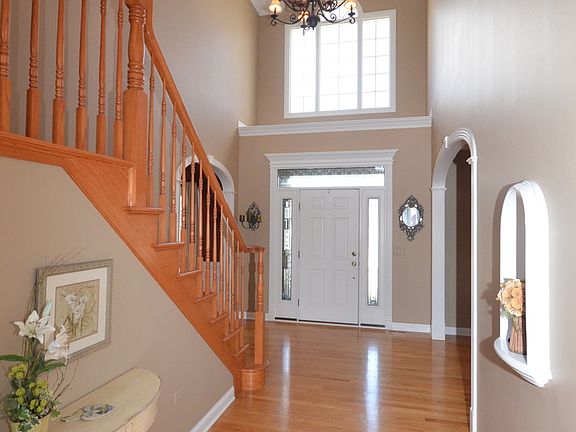 2nd image of 26112 Whispering Woods Cir