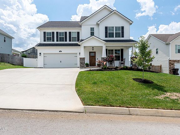 3rd image of 7510 Hedge Rose Ln