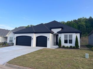 29 Belles Fleurs Cir, Little Rock, AR 72223