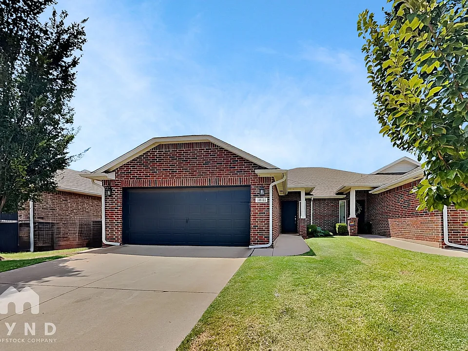 18111 Manera Way