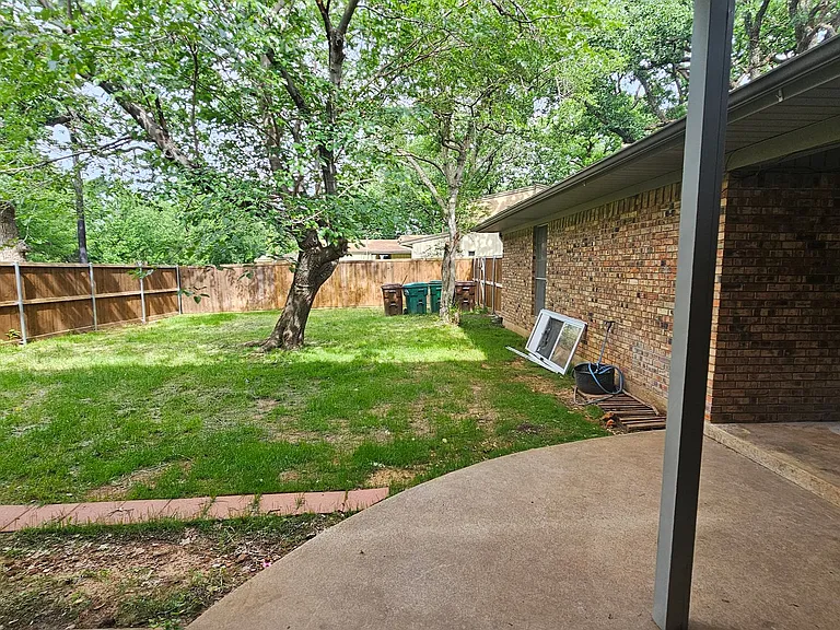 1908 Westridge St — Photo 79