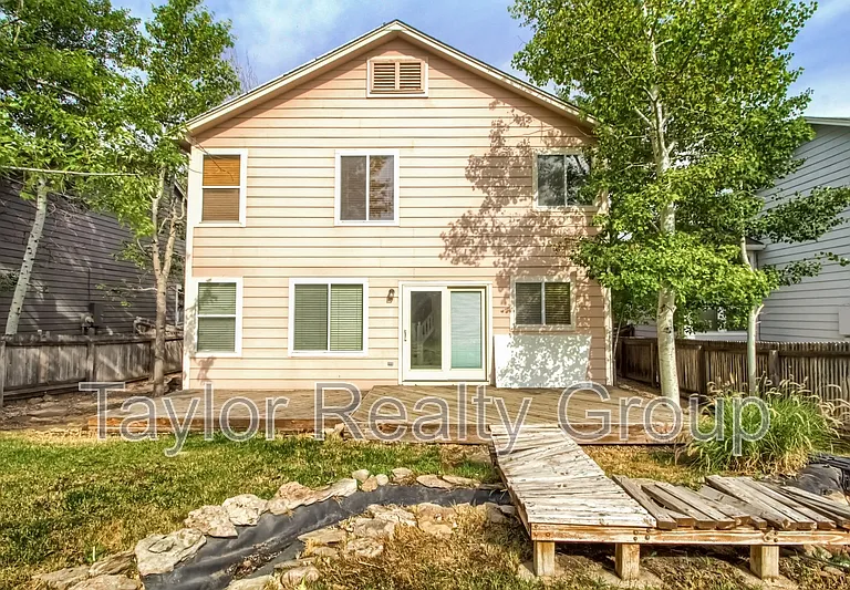 13460 Vine St — Photo 29