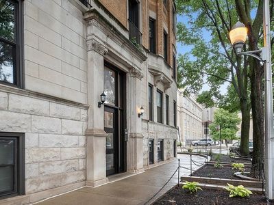 1050 W Buena Ave APT 3A, Chicago, IL, 60613