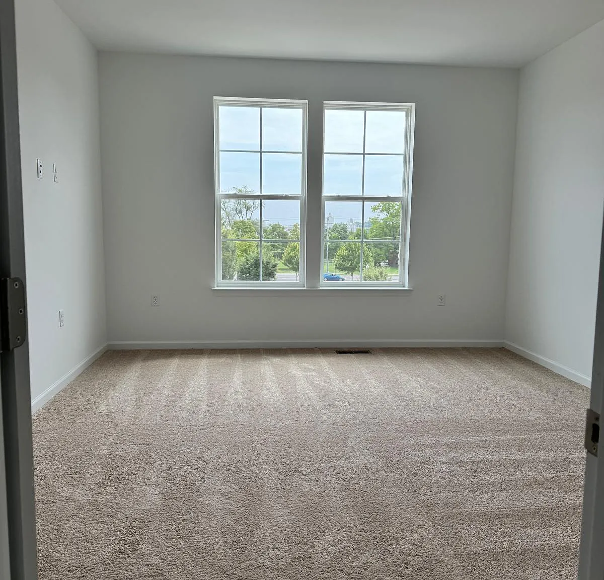 3 bed, 2.5 bath, 2153 sqft, $2,190 — Photo 4