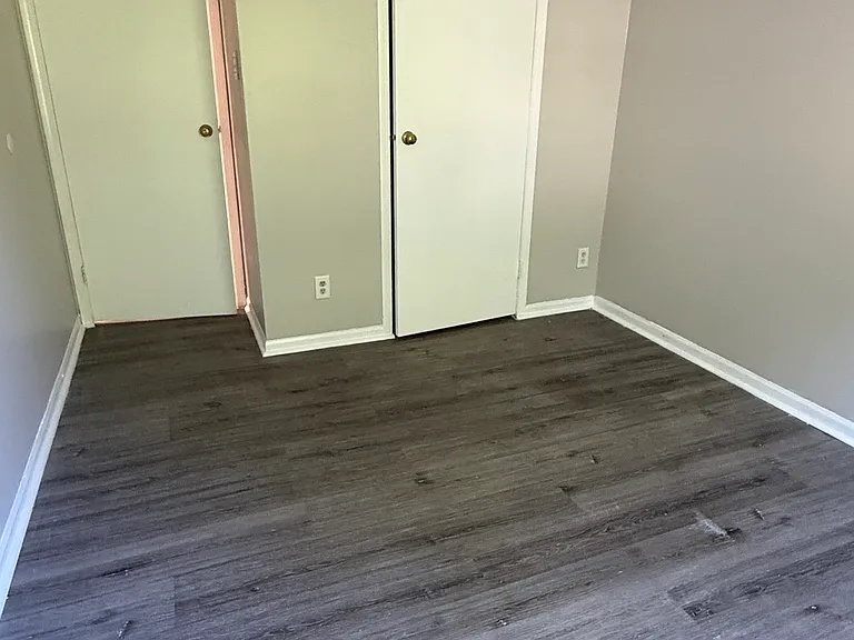 2405 Greenwood Dr — Photo 13