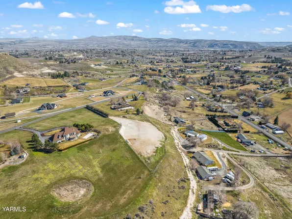 Nka Selah Ridge Dr #2, Selah, WA 98942