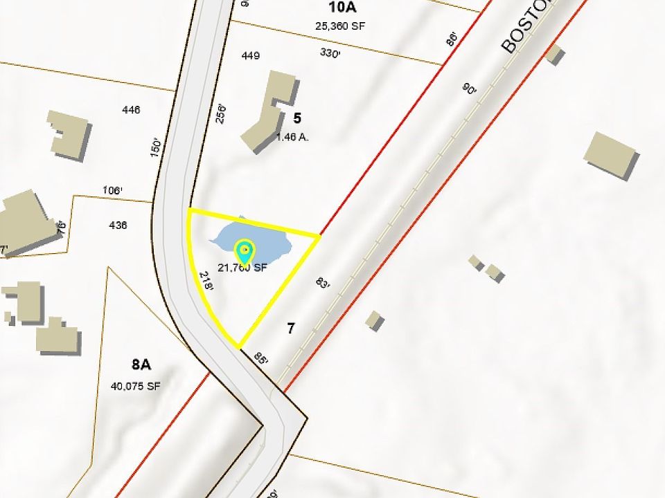 2nd image of 16 Country Club Rd #16