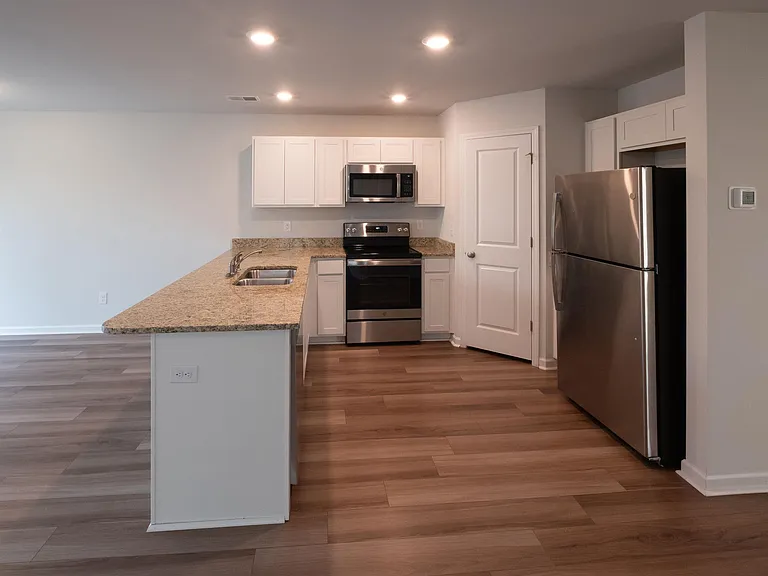 2781 Prince Charles Ct — Photo 6