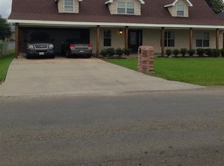 2920 Maple Ave, Groves, TX 77619