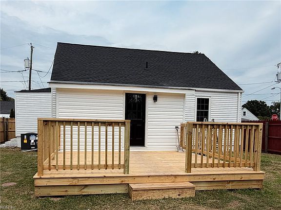 2nd image of 3601 Kingman Ave