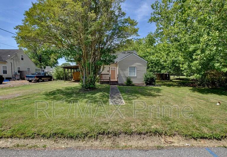 2 Clover St — Photo 27